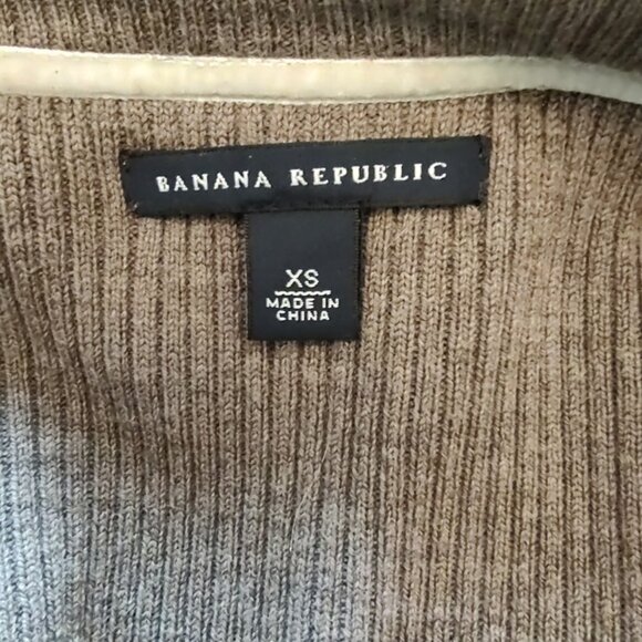 Banana Republic Women's Sweater Cardigan lightweight Merino Wool Ruffle Size XS - Picture 2 of 5